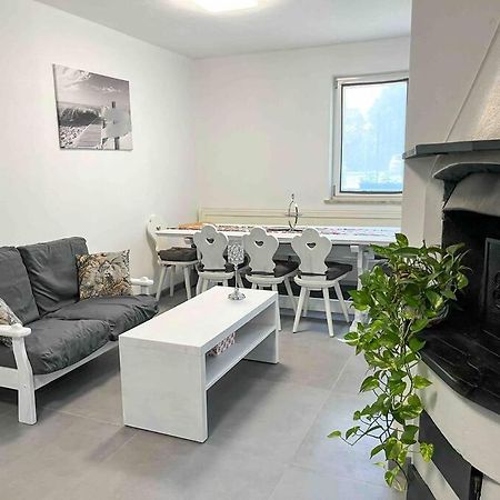 Appartamento Nuovo E Confortevole มอนเตคคิโอ มัจจอเร ภายนอก รูปภาพ